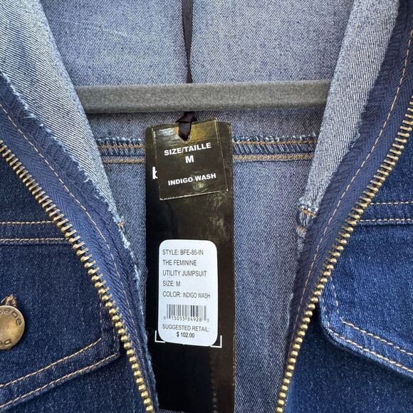 NWT Bebe Women's The Feminine Utility Jumpsuit in Denim Indigo Blue Size Medium - Picture 10 of 10
